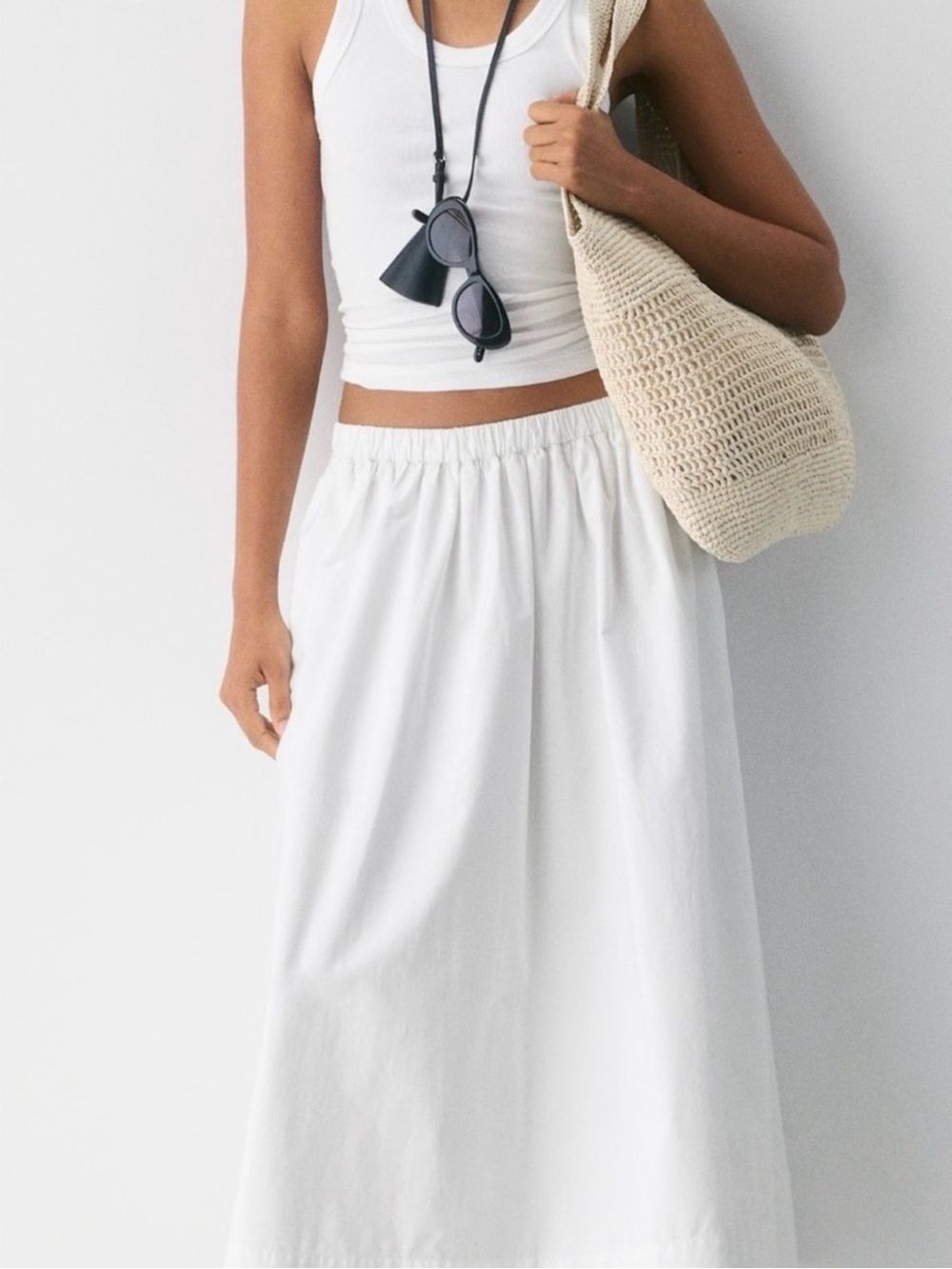 Aritzia White Elastic-Waist Maxi Skirt